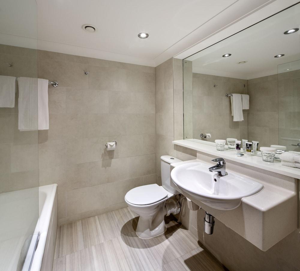 Mercure 4*