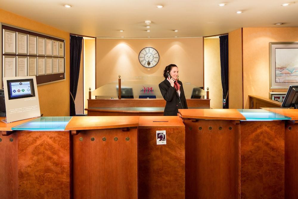 Mercure Hotel
